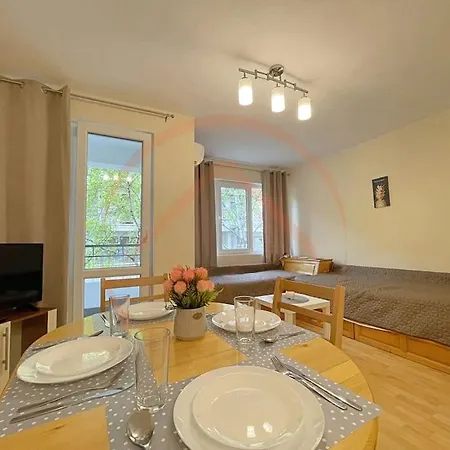 아파트 In The Heart Of *